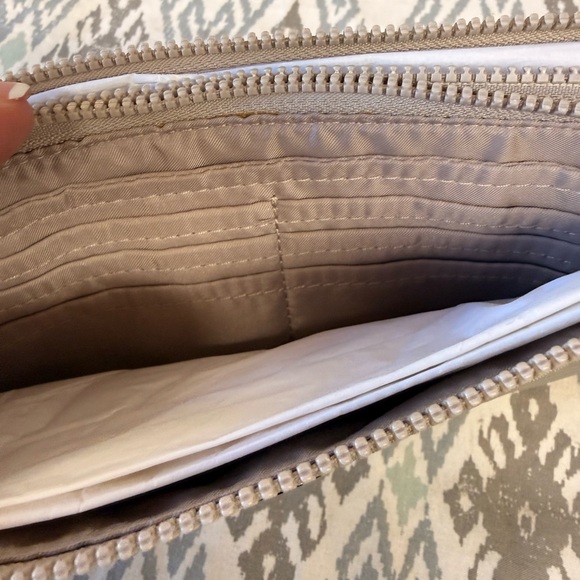 Lululemon Beige Wristlet Lululemon Curved Wristlet - Picture 6 of 8